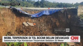 Tol Bocimi Longsor, 3 Kendaraan Terperosok