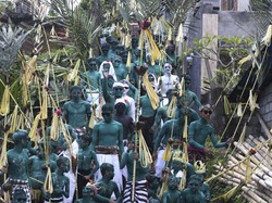 4 Tradisi Unik yang Hanya Ada di Pulau Bali, Ada Bukakak-Ngerebeg