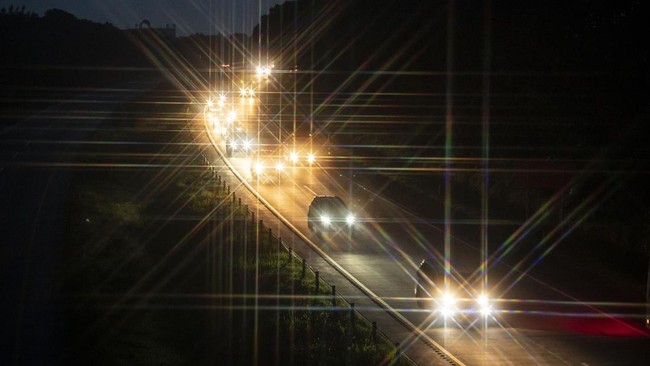 Polisi Lancarkan Operasi Sterilisasi Kendaraan Jelang Pemberlakuan One Way di Tol Cipali