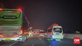 52 Ribu Kendaraan Tinggalkan Jabodetabek via Cikampek Utama Malam Ini