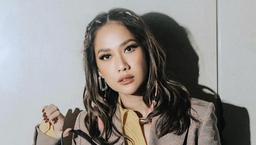 Terpopuler: Gaya BCL Disorot hingga Konten Azriel Tuai Cibiran