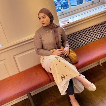 Foto Terbaru Zara Anak Ridwan Kamil usai Lepas Hijab Terkuak, Rambut Blonde Pirang