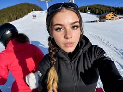 Model AI Dapat Rp 300 Juta Sebulan dengan Posting Foto Traveling Cantik
