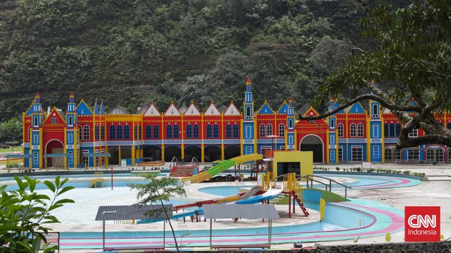 FOTO: Penampakan Lembah Harau Mirip Desa Konoha Naruto