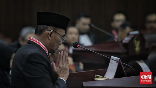 Menko PMK Muhadjir Effendy mengakui pemerintah lengah tangani banjir bandang lahar dingin di Sumatera Barat.