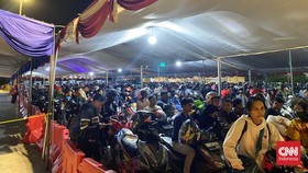 Motor Antre Panjang di Pelabuhan Ciwandan, Pemudik Mengeluh Panas