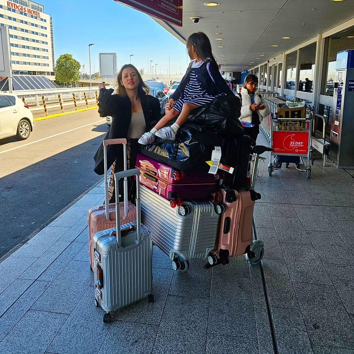 <p>Dari pernikahannya dengan Hamish Daud, penyanyi Raisa Andriana dikaruniai seorang putri, Bunda. Gadis cantik ini pun diberi nama Zalina Raine Wyllie. (Foto: Instagram: @hamishdw)</p>