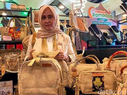 Lewat Produk Fesyen Berkelas, Rosita Angkat Derajat Karung Goni