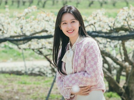 7 Inspirasi Outfit Hong Hae In di Drakor Queen of Tears, Tampil Cantik dari Formal sampai Kasual