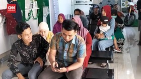 VIDEO: H-5 Lebaran, Pegadaian Pasuruan Diserbu Warga