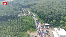 VIDEO: Macet 12 Km di Betung Sumsel, Pemudik Terjebak Macet 3 Jam