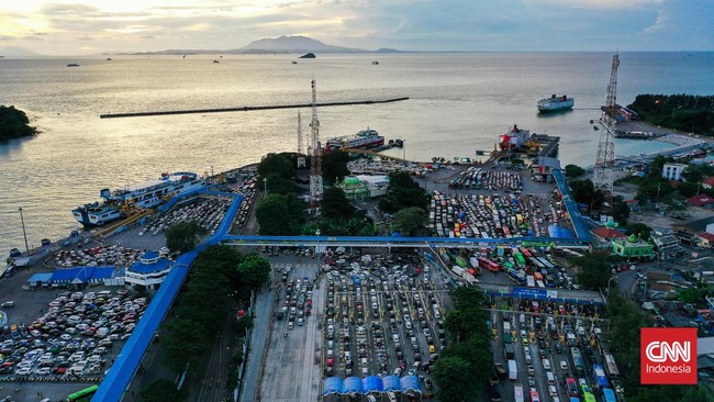 Pergerakan Mudik di Pelabuhan Merak Memanas Jelang Lebaran