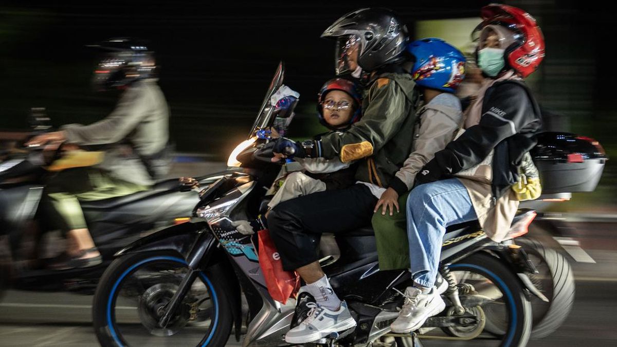 Pemudik Sepeda Motor Lebihi Kapasitas Bakal Kena Tilang Elektronik