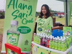 Segarnya Booth Alang Sari Cool di Rest Area Km 379 A