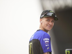 Quartararo Hampir Kehabisan Bensin saat Naik Xmax, Melipir Isi Eceran
