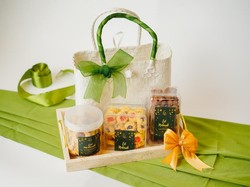 Nggak Harus Kue Kering, 8 Ide Hampers Lebaran untuk Keluarga hingga Atasan