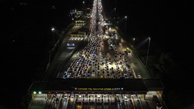 Lalin Padat, Contraflow Berlaku di Km 55-70 Tol Japek Kamis Malam