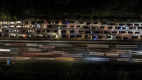 Contraflow Tol Cikampek KM 70-47 Arah Jakarta Ditambah Jadi 2 Lajur