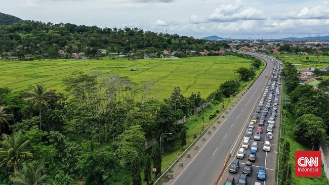 Aturan ganjil genap di Tol Tangerang-Merak akan berlaku selama mudik lebaran 2025, yakni 27 hingga 30 Maret 2025.