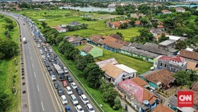 FOTO: Macet Horor Pelabuhan Merak di Hari H-4 Lebaran