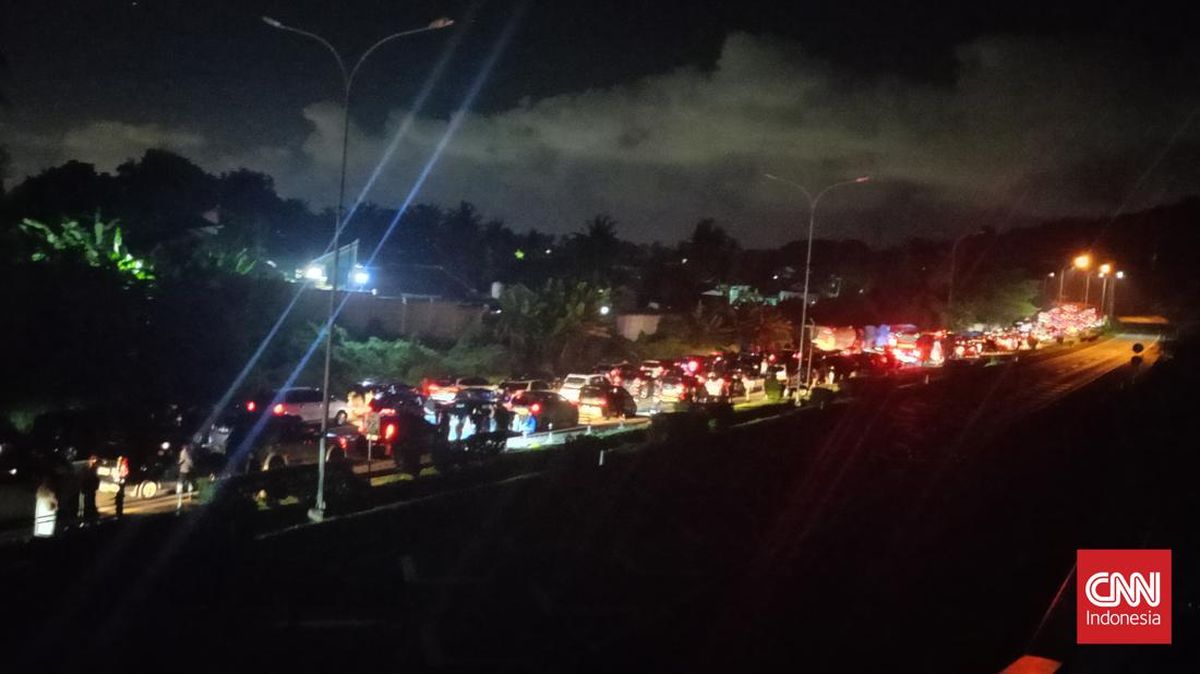 Truk Kecelakaan di Tol Tangerang, Arus Lalu Lintas Tersendat