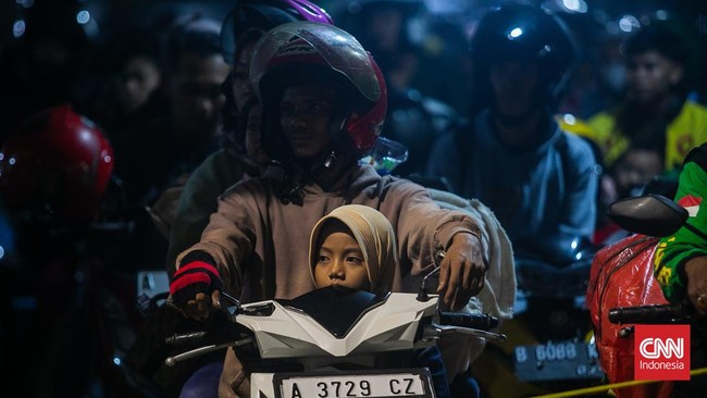 FOTO: Muka Lelah Para Bocah Saat Ikut Mudik Lebaran