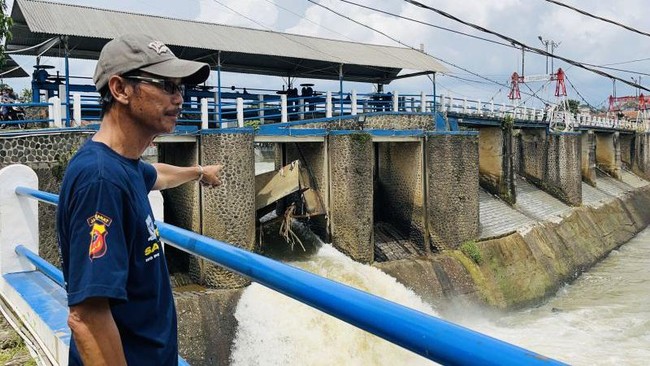 Jebolnya Pintu Air Bendungan Katulampa: Warga Diminta Tetap Tenang dan Waspada