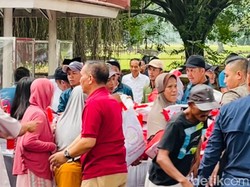 Tentang Paket Sembako yang Dibagikan Jokowi Berasal dari Dana Operasional