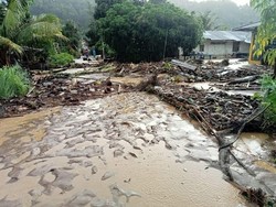8 Kecamatan di Bitung Terdampak Banjir-Longsor, Warga Sempat Terseret Arus