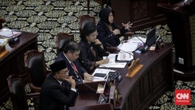 MK: Keterangan 4 Menteri Tak Yakinkan Bansos Jokowi Untungkan Prabowo