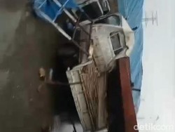 Truk Trailer Timpa Mobil Pikap Angkut Pekerja PT IMIP, 10 Orang Luka