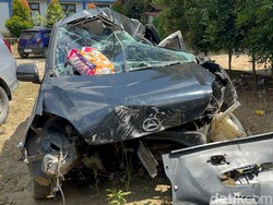 Dokter Tewas Kecelakaan Diteriaki Curi Mobil, Siswi SMP Dibunuh di Kuburan Cina