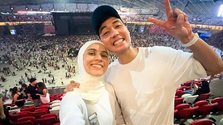 Nycta Gina dan suami