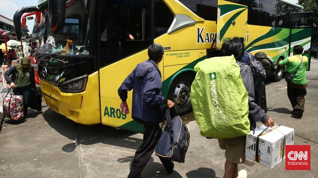 PT Isuzu Astra Motor Indonesia (IAMI) menyelenggarakan program mudik gratis untuk puluhan pengemudi.