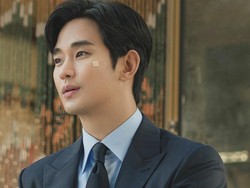 Kim Soo Hyun Akhirnya Nyanyikan Soundtrack Drakor Lagi Usai 10 Tahun