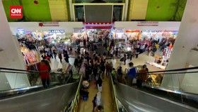 VIDEO: Hiruk Pikuk Pasar Tanah Abang dan Jatinegara Jelang Lebaran