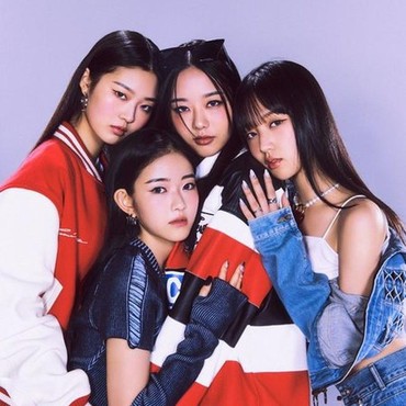 Lirik Lagu Locked On - VVUP