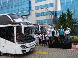 Holding BUMN Jasa Survei Berangkatkan Ratusan Pemudik ke Semarang-Surabaya