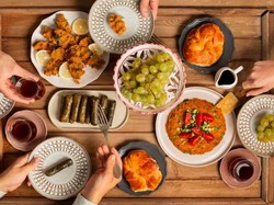 Cara Tepat Menyimpan dan Menghangatkan Makanan Sisa Lebaran