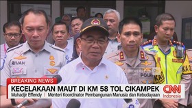 VIDEO: Muhajir effendy Ungkap Kronologis Kecelakaan di Tol Cikampek
