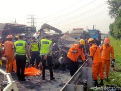 12 Orang Tewas, Segini Kapasitas Penumpang Gran Max