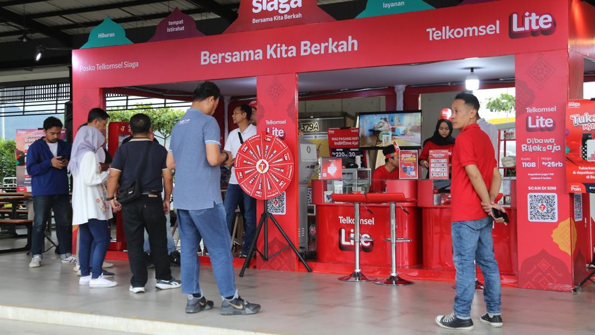 FOTO: Telkomsel Siaga Penuhi Kebutuhan Digital Para Pemudik
