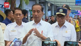 VIDEO: Jokowi Minta Menhub Cari Solusi Kemacetan di Pelabuhan Merak