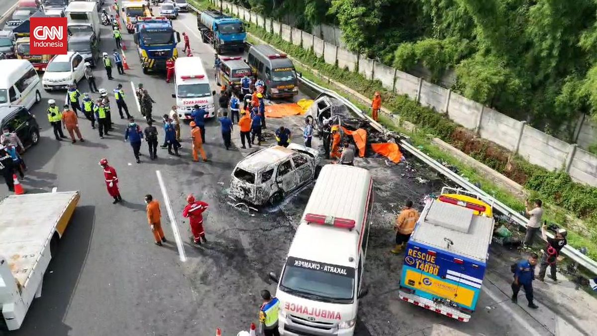 VIDEO: Penampakan TKP Kecelakaan Maut Tol Cikampek KM 58 dari Udara