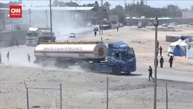 VIDEO: Truk Bantuan Masuk Rafah di Tengah Krisis Panjang Gaza