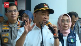VIDEO: Muhadjir Ungkap Penyebab Pelabuhan Merak Macet Parah