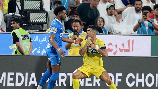 Pelatih Al Nassr Murka atas Kartu Merah Ronaldo dalam Pertandingan yang Memalukan