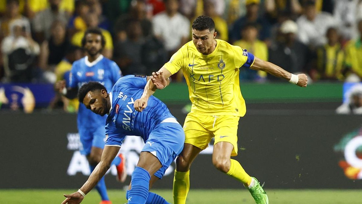 FOTO: Emosi Ronaldo Meledak, Kena Kartu Merah Saat Al Nassr Kalah