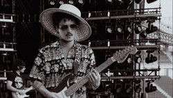 Lirik Lagu Locked Out Of Heaven (Can I Just Stay Here) - Bruno Mars