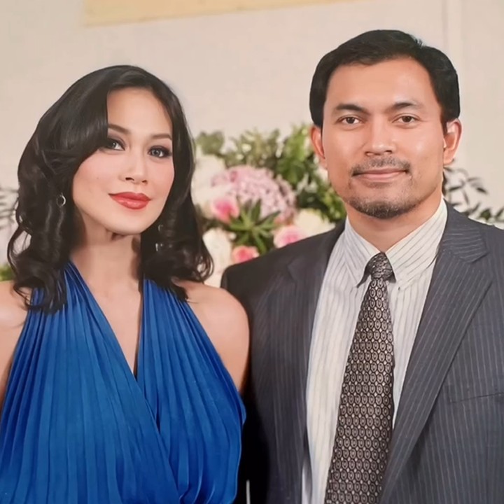 <p>Diah Permatasari baru saja merayakan hari ulang tahun pernikahan bersama suami tercinta, Anton Wahyu Jatmiko. Mereka sudah hidup bersama selama 27 tahun, Bunda. (Foto: Instagram @dps_diahpermatasari)</p>
